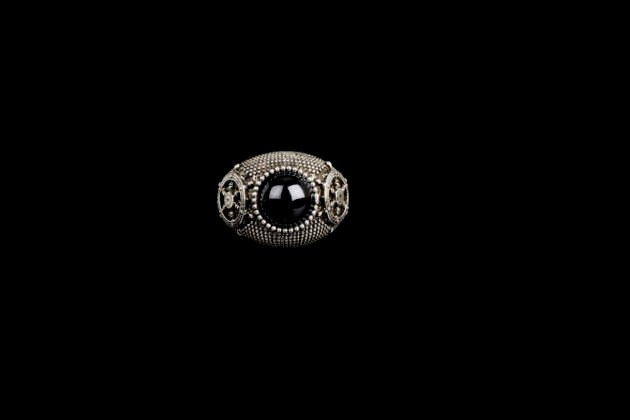 Anello Timone Con Pietra